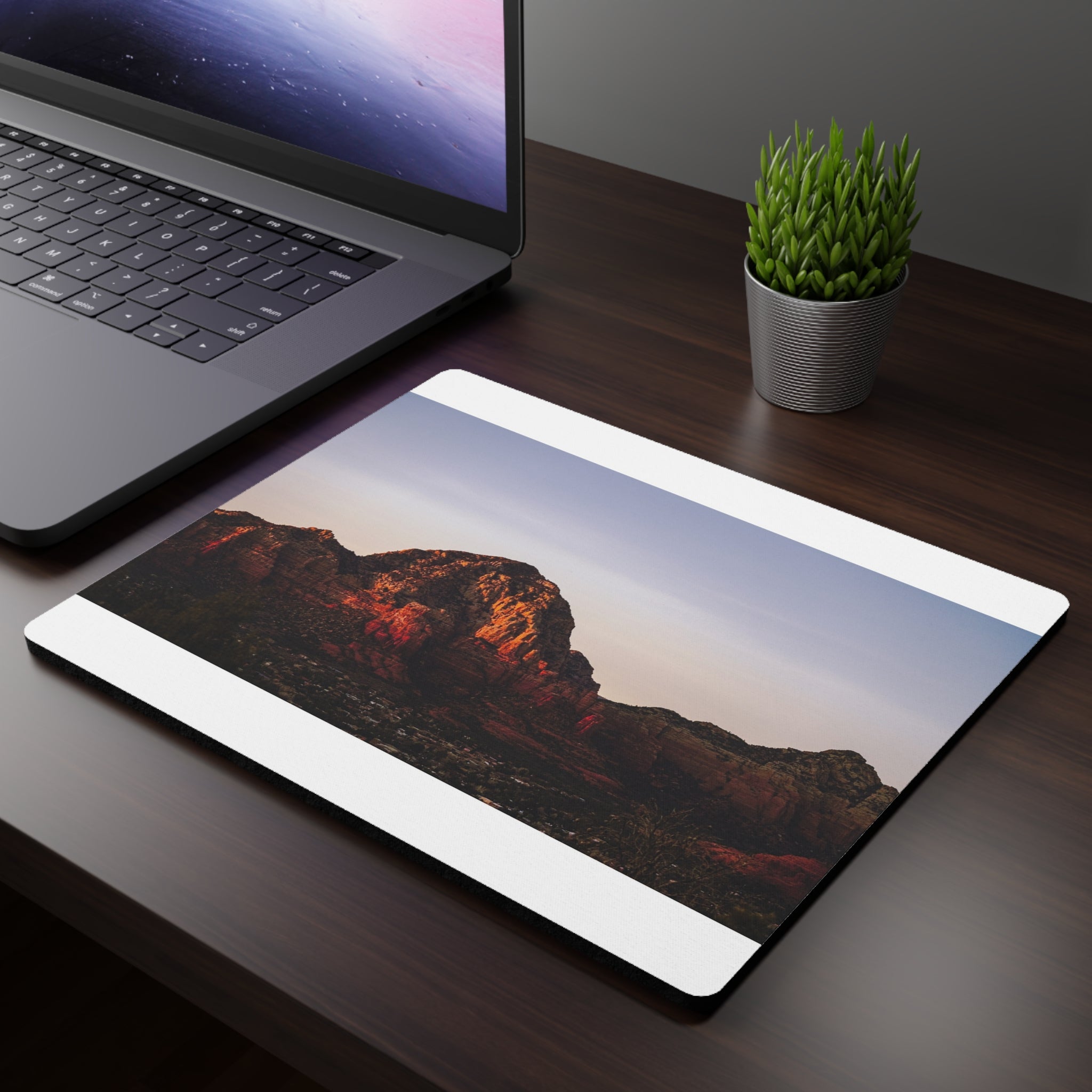 Desert Sunset Mouse Pad — Scenic Red Rock Landscape Desk Mat