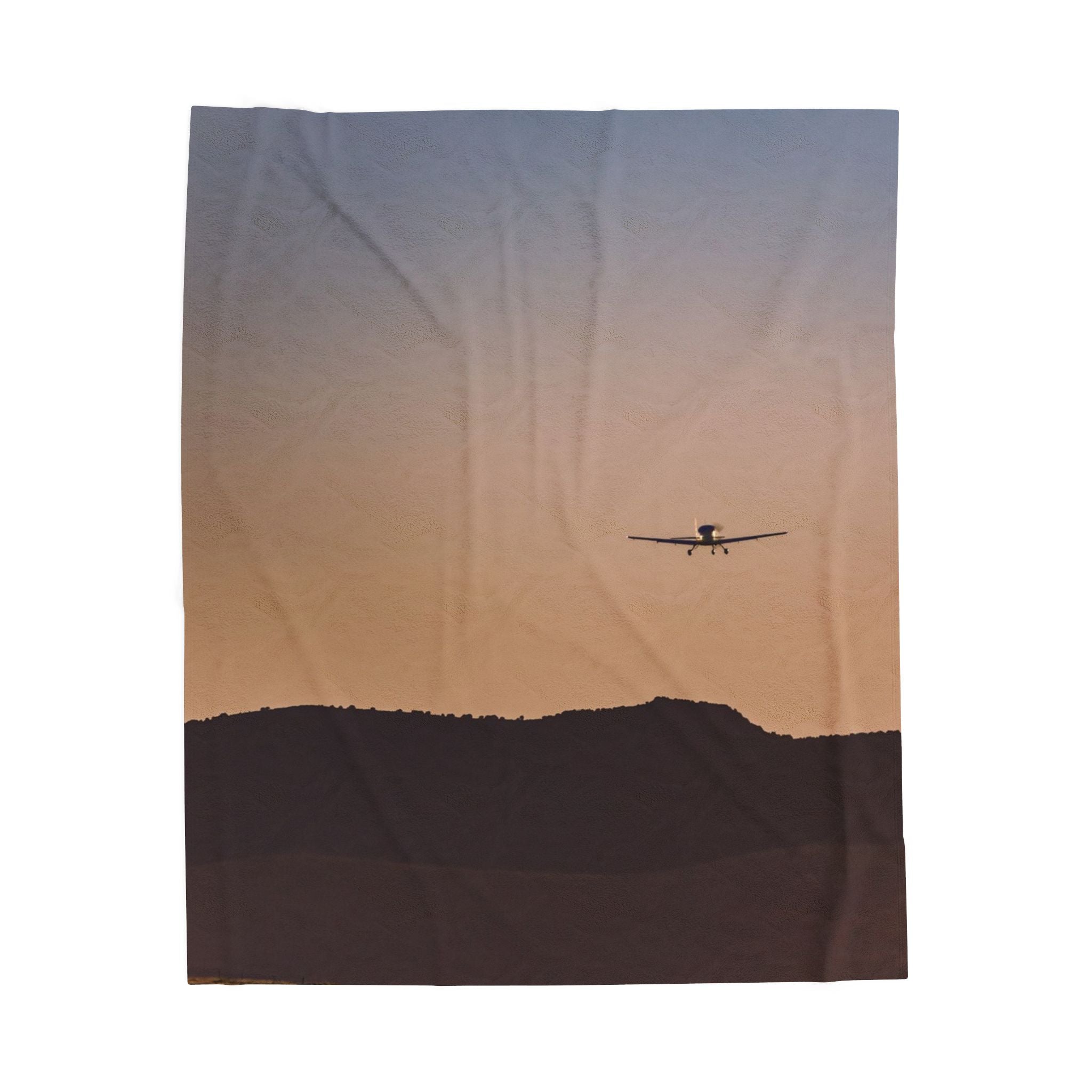Sunset Flight Velveteen Plush Blanket — Cozy Airplane Silhouette Throw